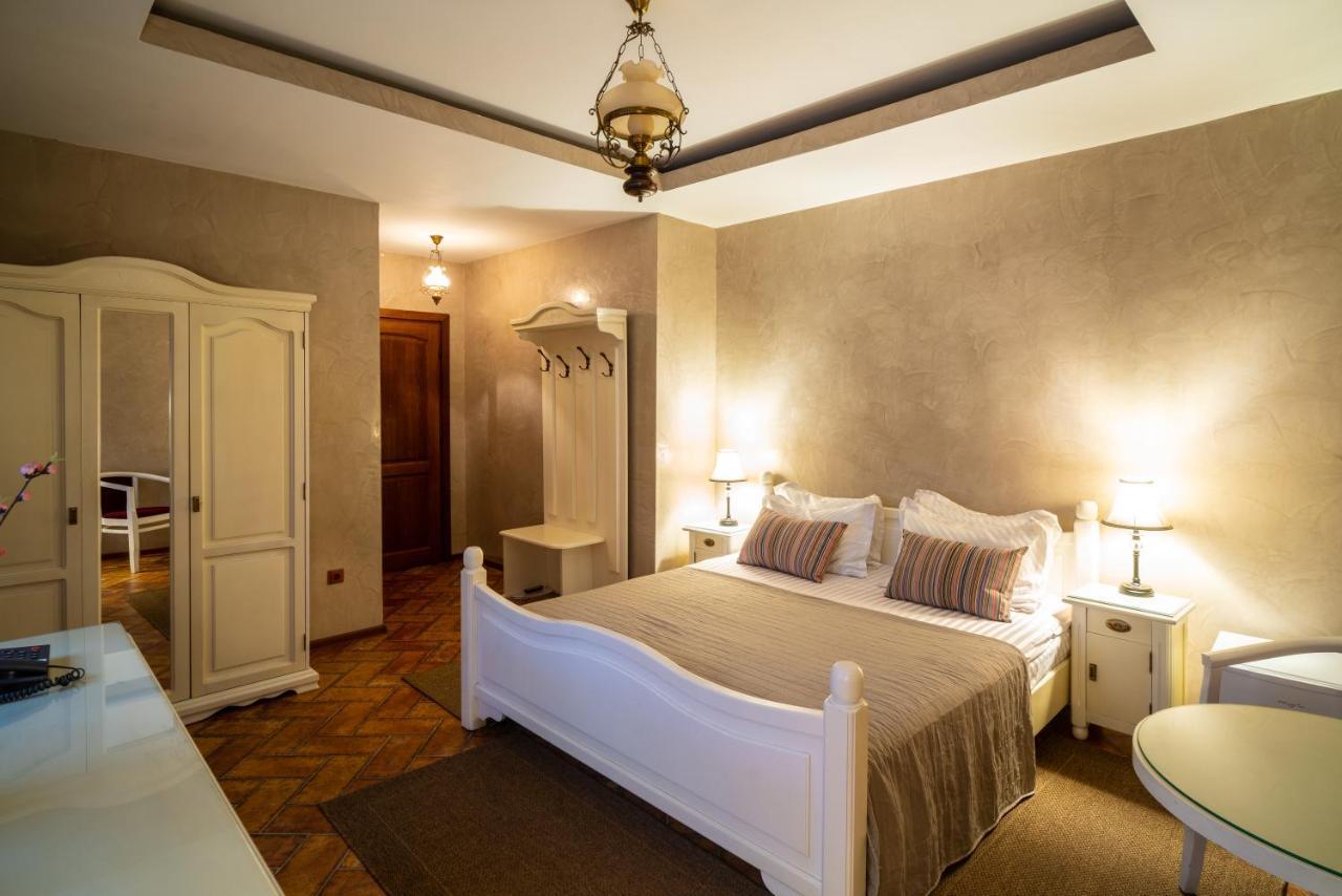 Hotel Europa Târgu Jiu Dış mekan fotoğraf