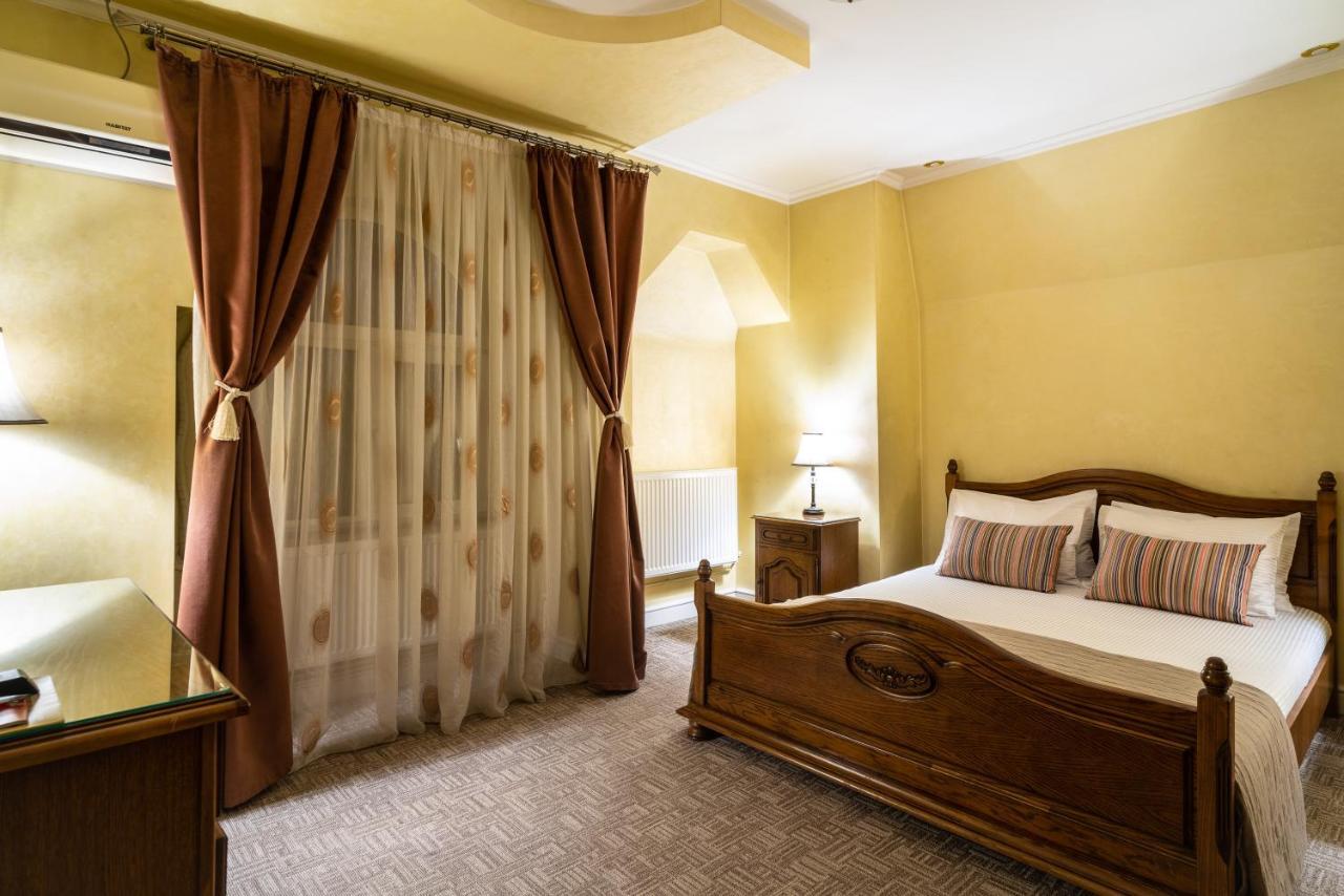 Hotel Europa Târgu Jiu Dış mekan fotoğraf
